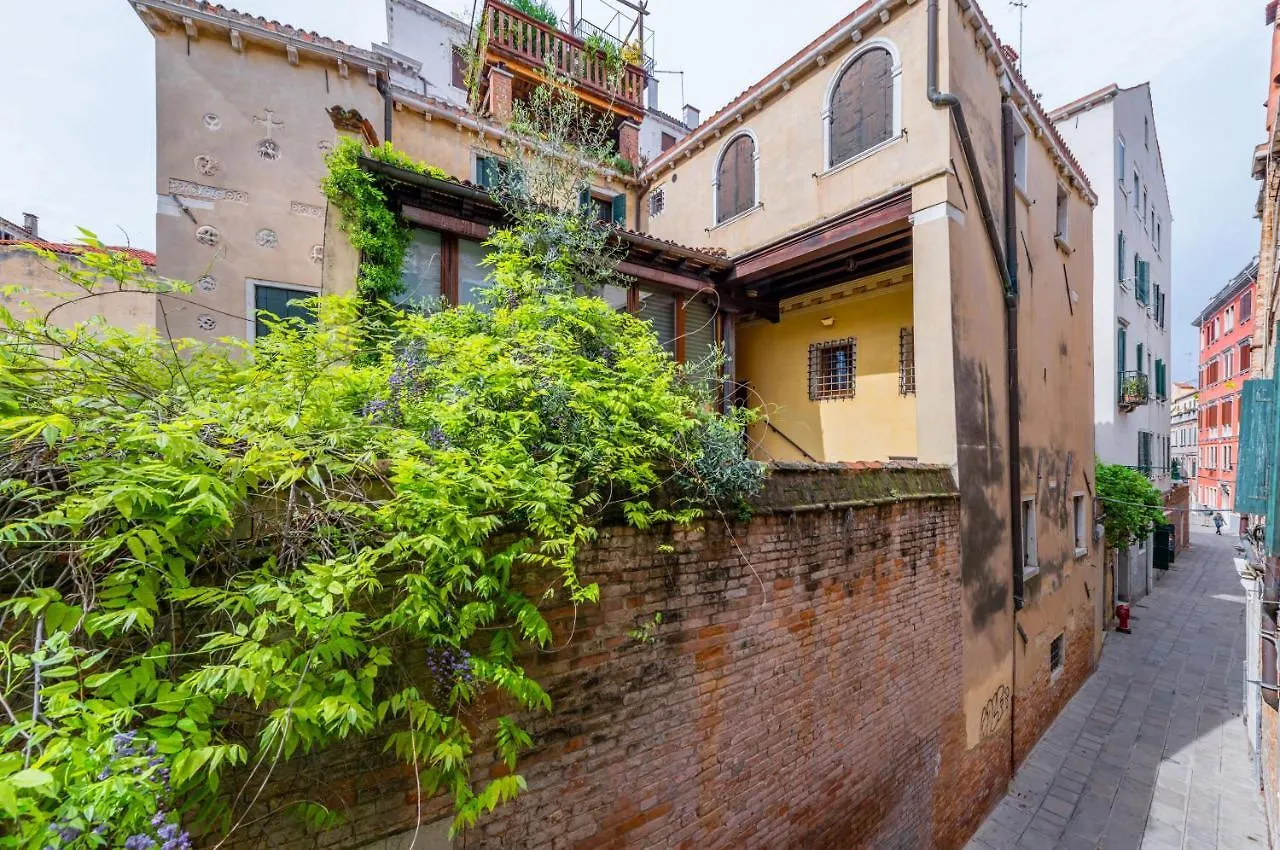 Cannaregio Romantic View Apartment Venice Italy